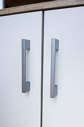 AVANTI TRENDSTORE – Comó in quercia Sonoma / bianco d’imitazione,  con 1 ripiano aperto, 3 cassetti e 4 ante a battente. Dimensioni: LAP 139x90x34 cm - 9