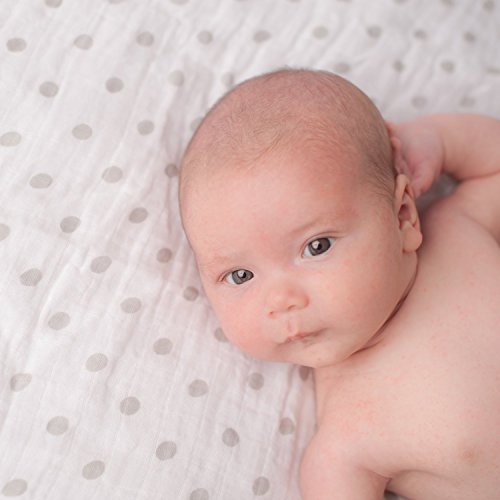 ❤️ Mussola baby swaddle coperta “4 Pack” di Cuddlebug ❤️ | Disponibile in 5 varianti di colore | 4 Adorabili Design | Formato Grande 120 x 120 cm | Morbide Copertine in Mussola | Regalo Bebè – Ideale per Set Biancheria Bebè | Unisex | Copertina Neonato Cotone | Mussola Neonato | Set Regalo Neonato | Mussola Di Cotone … (Macchie n’strisce) - 5
