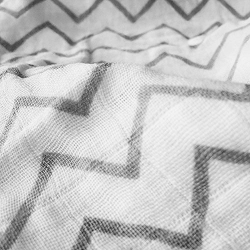 ❤️ Mussola baby swaddle coperta “4 Pack” di Cuddlebug ❤️ | Disponibile in 5 varianti di colore | 4 Adorabili Design | Formato Grande 120 x 120 cm | Morbide Copertine in Mussola | Regalo Bebè – Ideale per Set Biancheria Bebè | Unisex | Copertina Neonato Cotone | Mussola Neonato | Set Regalo Neonato | Mussola Di Cotone … (Macchie n’strisce) - 7